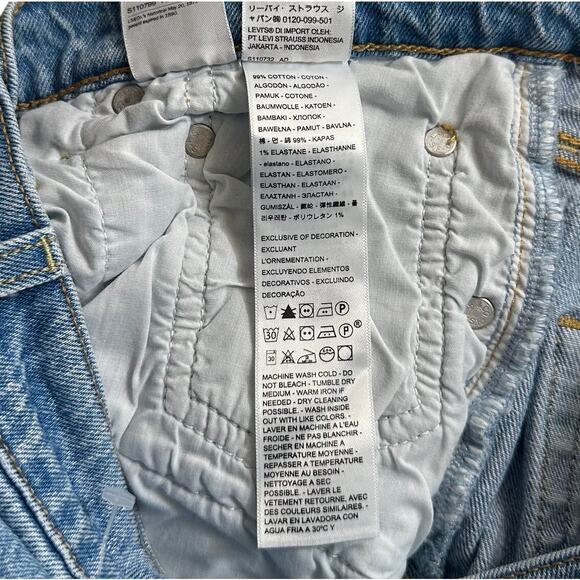 Levi's Premium New Women's Ribcage Straight Ankle Distressed Jeans Sz 27 Casual - Picture 9 of 11